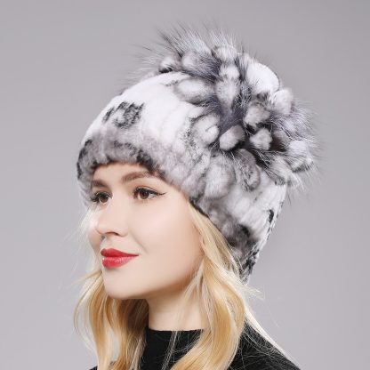 Chic Winter Style Beanie - Image 5
