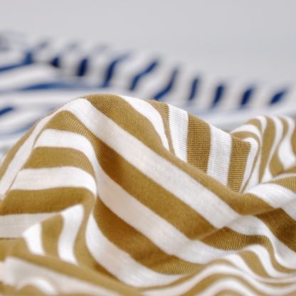 Striped Beanie Bonnet - Image 4
